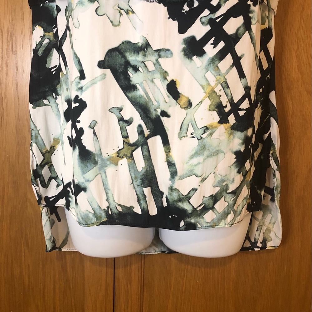 Simply Vera Vera Wang Sleeveless Top Size Petite Medium PM - Picture 3 of 7